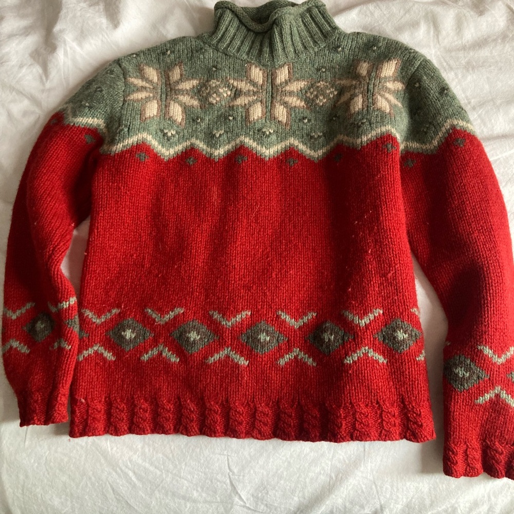 Edie Bauer 100% Wool Sweater